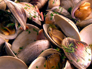 Rm0615_clams-with-pancetta-and-scallions_lg