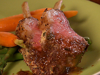Rb0110_crusted-rack-of-lamb-with-jus-and-baby-carrot-and-asparagus_lg