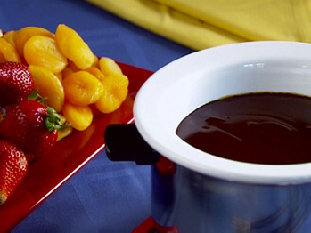 Rb0206_naughty-but-spiced-chocolate-pot_lg