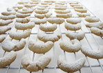 Vanillekipfel ~ Viennese Vanilla Crescents Recipe