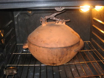 Pot_in_the_oven