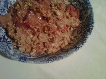 Ccc_-_10-28-11_-_apple-pear_and_pinenut_crisp