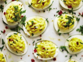 20120422-202914-april-bloom-field-deviled-eggs