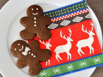 20111212-cookiemonster-candiedgingerbreadmen