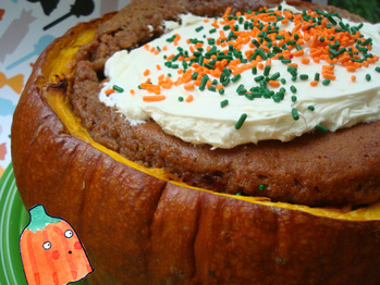 20111028-176743-pumpkincake