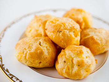 Cheddar-cheese-puffs-a
