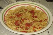 Paterson_garden_-_tomatoes_-_wine_015