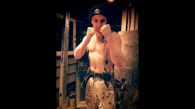 help Kevin brawl for team Giannakos by Donating