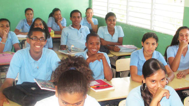 Computers for Dominican School Children