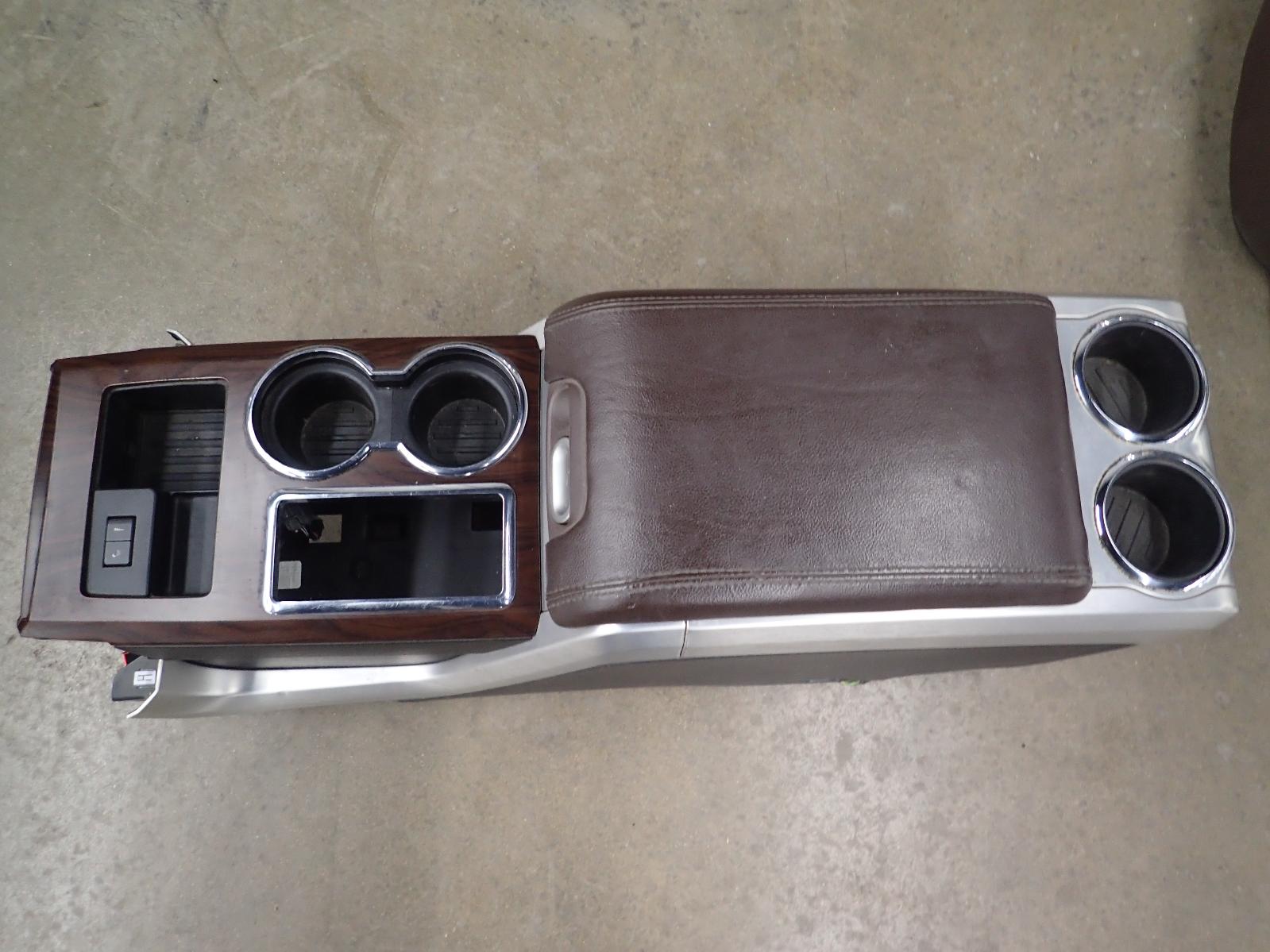 10 FORD F150 Front Floor Console, (full console with lid) floor shift