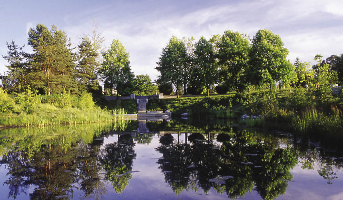 Hastingspark_pond_in_t_opt