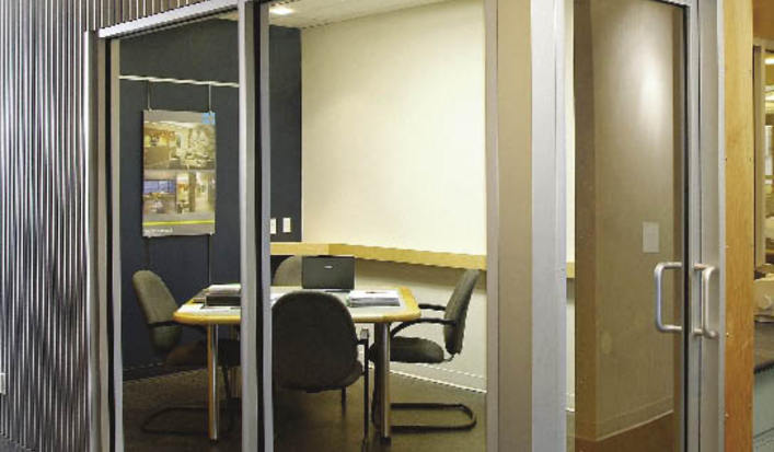 Omicron_interior_meeti_opt
