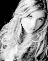 Alyssa Golden~Vocalist