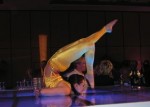 32 Contortion chest stand 32 Contortion chest stand