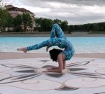 33 Contortion elbow stand 33 Contortion elbow stand