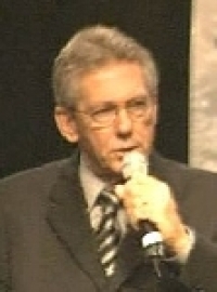 Mike Vendetti, Benefit Auctioneer