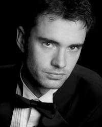 Austin Cook - pianist/singer