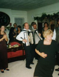 Bob Wilusz, The Strolling Accordionist
