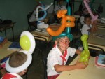 Entertaining with Balloons in A School in Cuba Entertaining with Balloons in A School in Cuba