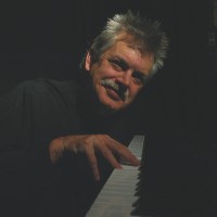 Dan Farrow - Pianist in Traverse City, Michigan