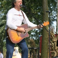 Drewface - One Man Band in Clinton, Iowa