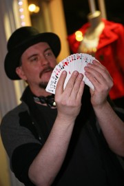Eddini Magician / Mentalist / Certified Hypnotist