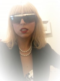 Elle GaGa - Lady GaGa Impersonator