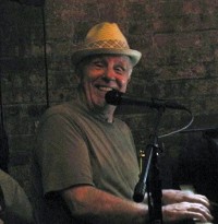 Elliot Paul