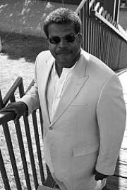 Jerry Steele Live