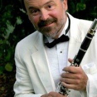 Les Nicholas - Clarinetist in , 