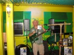 Green Pan Green Guitar Green Pan Green Guitar