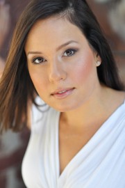 Manon Halliburton Natural Light Headshots