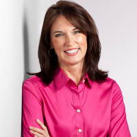 Mary Kutheis (kooth-ice) - Business Motivational Speaker in Chesterfield, Missouri