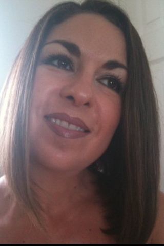 Nicole Moncada make up artist