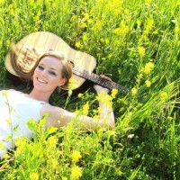 Natalie Gray - Singing Guitarist in Modesto, California