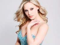 Natalie Loftin Bell *Versatile Vocalist*