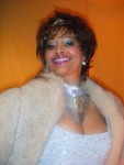 NyAnn as Shirley Bassey