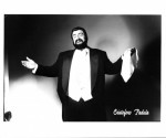 AS PAVAROTTI