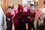 Spiderman shows the moves Spiderman shows the moves