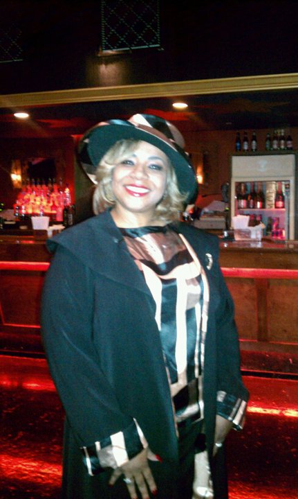 National Author Rhonda Knight