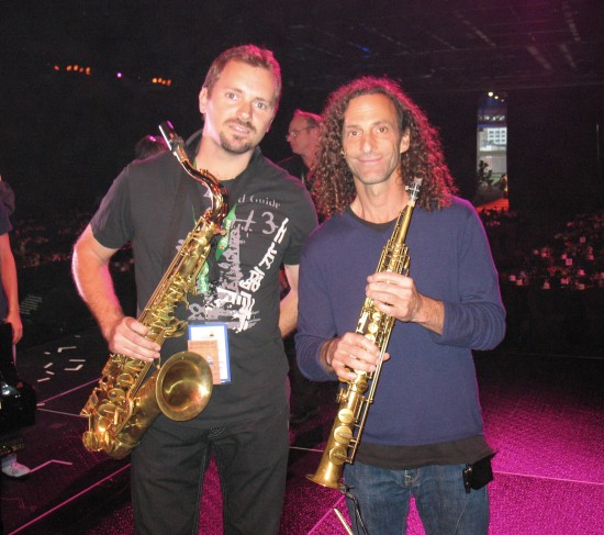 After performing with Kenny G, at the Gloria Estefan Tribute, Latin Grammy, 11-12-08