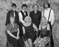 Shake and the Chantoosies
