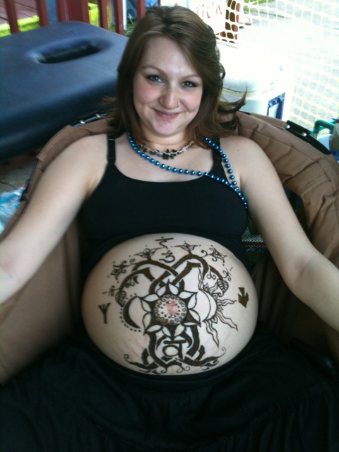 Baby Belly Henna