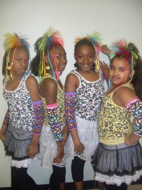 Staj & The Stajettes