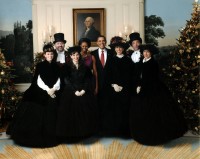 The Dickens Victorian Carolers - Christmas Carolers in Yonkers, New York