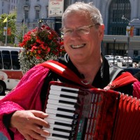 Tom Torriglia - World Music in Redwood City, California