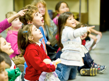 NJ Puppeteer :: Crowd at Uncle John's Puppet Show - 2011