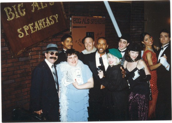 ROARING 20'S MURDER MYSTERY SHOW & THEME DECOR