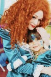 Scottish Princess singing in Gaelic to a wee one. Scottish Princess singing in Gaelic to a wee one.
