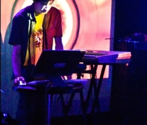 Veell_with_iky_que_at_the_a2club